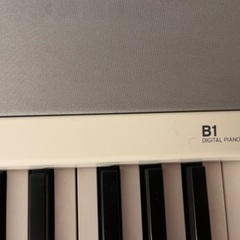 KORG 電子ピアノ　B1 ホワイトの画像
