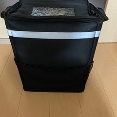 ウーバーイーツ、出前館など配達用リュック