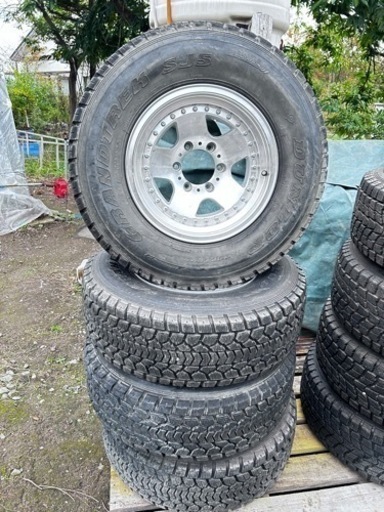 車のパーツ 265/70-R16