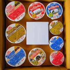 日清食品　カップヌードル　ノベルティ付き