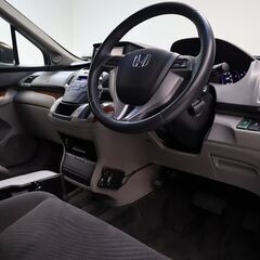 【走行性能と燃費の良い車！！】　室内が広いのでオススメです。の画像