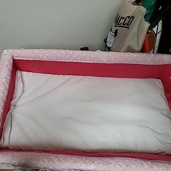 値下げ中‼️持ち運び ベビーベッド キティちゃんの画像
