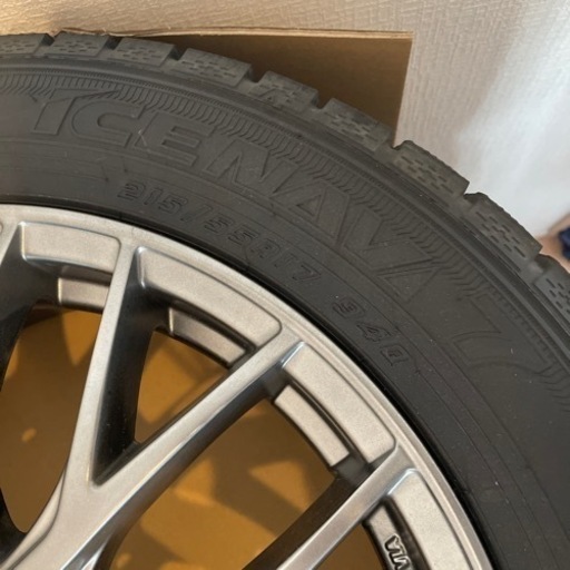 お取引予定決まりました。215/55R17 スタッドレスアイスナビ7