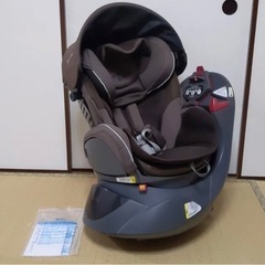 アップリカ　チャイルドシート　フラウディアラクートの画像