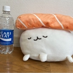 ④おしゅしだよサーモン　ぬいぐるみ