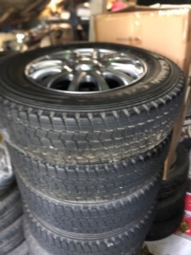 145R12 アルミホィール&　　　　　　　　　　　　　　　スタッドレスタイヤ4本セット?