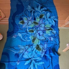 マレーシアにて購入　花柄　大判布の画像