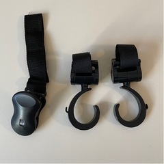 ベビーカーフック 荷物フック クリップ ブラック 黒 シンプル ...