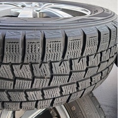 セレナ　スタッドレスタイヤ4本　ダンロップの画像