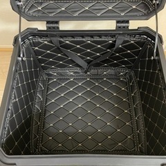 [使用頻度1回] バイク アルミリアボックス 45L シルバーの画像