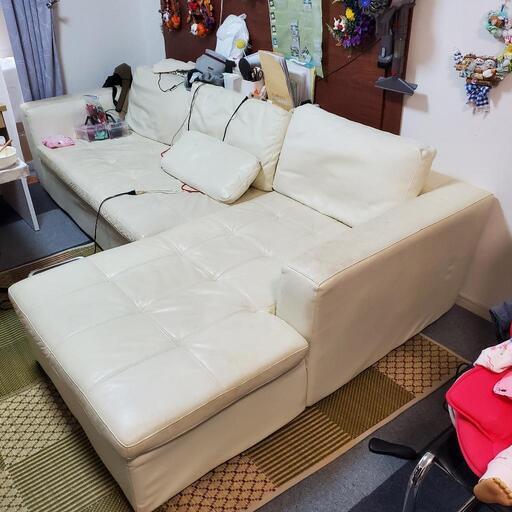 急募!!すぐ引き取り可能な方★ニトリ19万円本革ソファー★三人がけ★