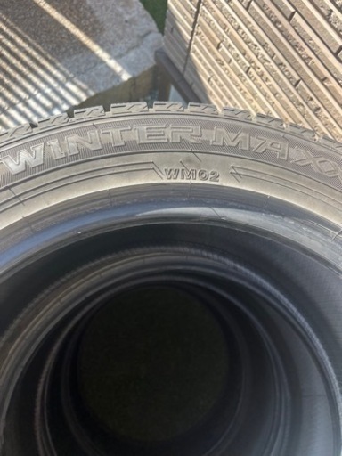 235/50r18  DUNLOP  ウィンターマックス02 2020年