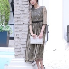 【試着のみ未使用品】PourVous ドレス　結婚式　フォーマルの画像