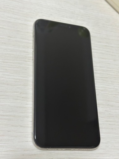 iPhoneXS シルバー256GB