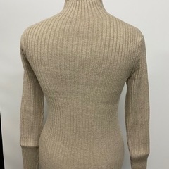 ☆値下げ☆N2310-1163 タートルネックニット　フリーサイズ　ベージュ　丈55㎝　現状お渡しの画像