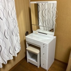 無料　ドレッサー　０円