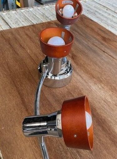 照明器具３