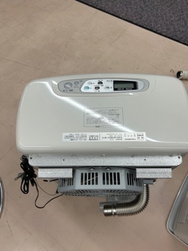 美原店　極美品　CORONAストーブ FF式 ミニパル［ホワイト］ FF-VT4220