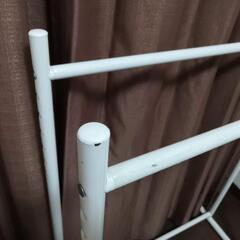 ハンガーラックの画像