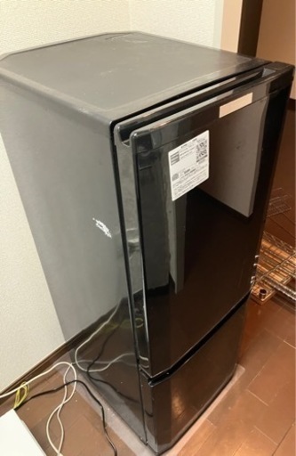 冷凍冷蔵庫（2016年三菱製、146L、製品番号MR-P15Z-B）