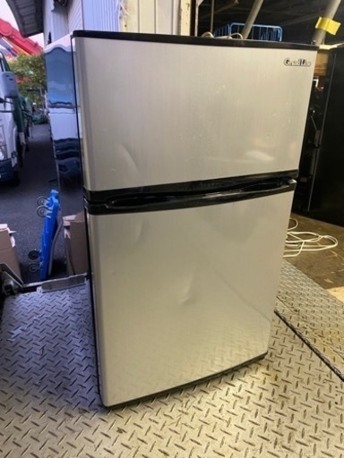 福岡市内配送無料　2018年　A-Stage エーステージ S-cubism エスキュービズム RM-90L02SL [冷蔵庫 2ドア 90L シルバーヘアライン]