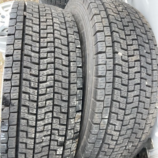 ほぼ新品　YOKOHAMA ZEN 903ZW 265/70R19.5 140/138J スチールホイール付　2020年製　大型トラッ