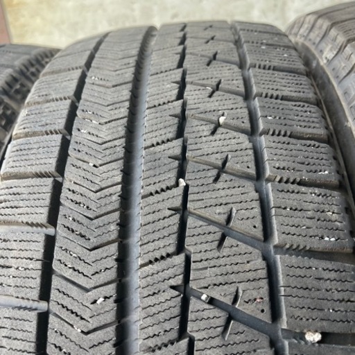 バリ山　BRIDGESTONE ブリヂストン　ブリジストン　VRX 185/55R15 スタッドレス　タイヤ　2018年製　15インチ