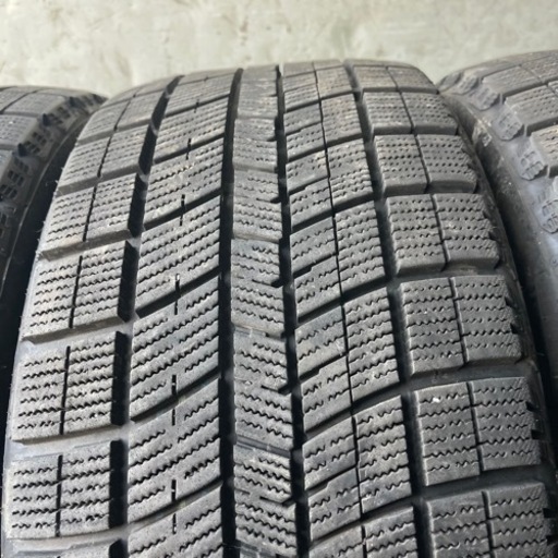 バリ山　NANKANG ICE ACTIVA AW-1 225/40R18 スタッドレス　タイヤ　2021年製　18インチ