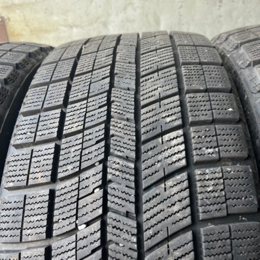 バリ山　NANKANG ICE ACTIVA AW-1 225/40R18 スタッドレス　タイヤ　2021年製　18インチ