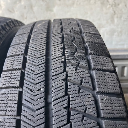 バリ山　BRIDGESTONE ブリヂストン　ブリジストン　VRX 185/65R15 スタッドレス　タイヤ　2018年製　15インチ