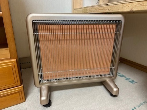 サンルミエ　エクセラ7  省エネ遠赤外線パネルヒーター