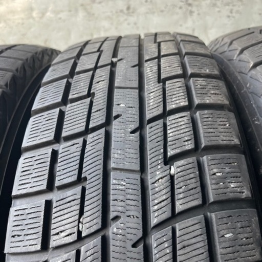バリ山　YOKOHAMA ヨコハマ　IG30 215/60R17 スタッドレス　タイヤ　2016年製　17インチ