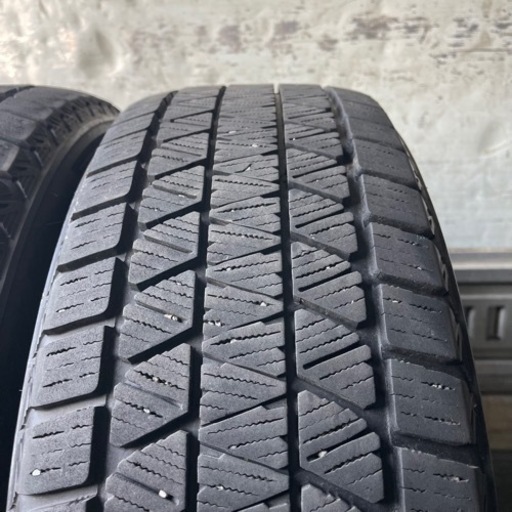 バリ山　BRIDGESTONE ブリヂストン　ブリジストン　DM-V3 225/60R18 スタッドレス　タイヤ　2019年製　18イ