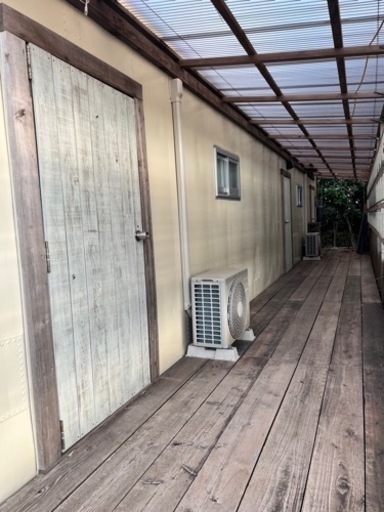 40ft アルミコンテナ　2台