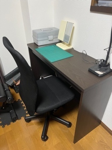 作業机とイス