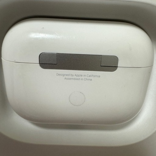 Airpods pro (ノイズキャンセリング機能付き)