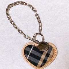 PAUL&JOE、Burberryの画像