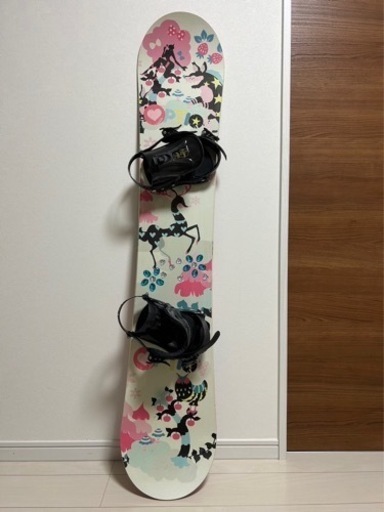 限定値下げ　スノーボード　女性用　ビンディング、ケース付き