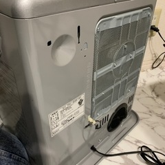 石油ストーブの画像