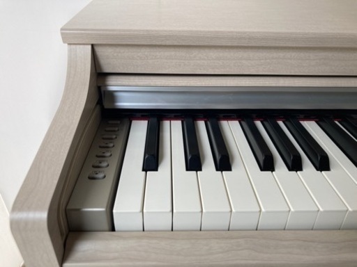 ホワイト！YAMAHA  Arius  YDP-163WA