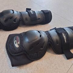 コミネ　KOMINE　ニープロテクター