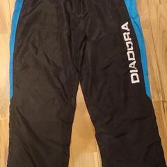 DIADORA　ベンチコート ピステ上下セット　黒の画像