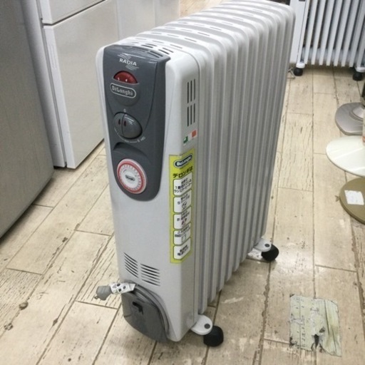 【✨10畳用✨お買い得✨柔らかい暖かさ✨】定価¥37,090✨ DeLonghi /デロンギ　オイルヒーター　HR031015EC 2000年式✨暖房器具✨ヒーター✨