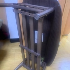テーブル