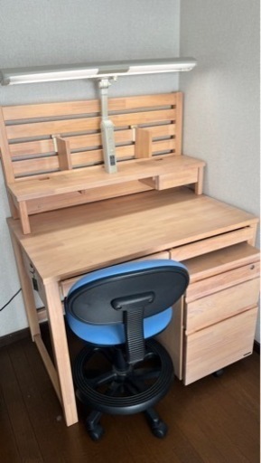 ライト付き学習机\u0026椅子\u0026サイドチェスト
