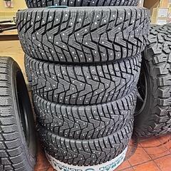 スパイクタイヤ新品　195/65R15　95T