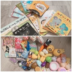 おもちゃ&絵本おまとめ売り80点以上　おままごと　文房具　人形　...