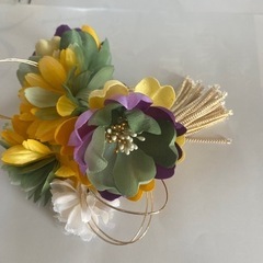 着物　成人式　髪飾り　振袖　黄色の画像