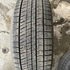 2021年製 225/50R18 VRX2の画像