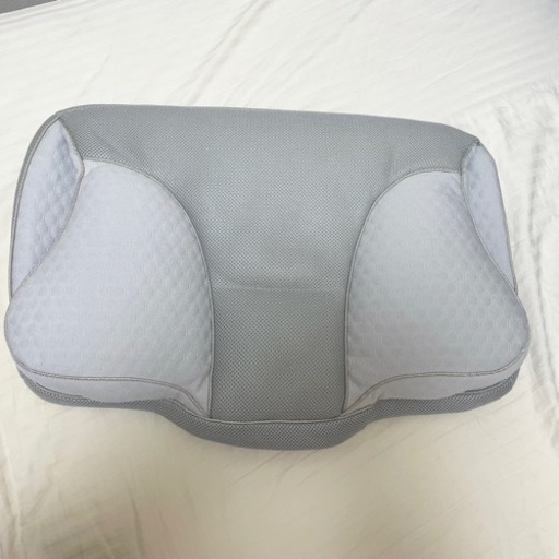 枕　ライトグレー　安眠　機能性　寝具　布団　ベッド　51